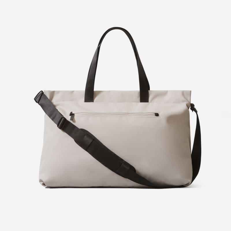 <h2>Everlane The ReNew Transit Weekender</h2><br>Since the brand's beloved <a href="https://www.everlane.com/products/womens-twill-weekender-reverse-denim-black-leather" rel="nofollow noopener" target="_blank" data-ylk="slk:Twill Weekender bag" class="link rapid-noclick-resp">Twill Weekender bag</a> is sold out, we found the next best thing: the ReNew Transit Weekender. This duffel is great for vacays, but can also be put to use as an everyday commuter bag (if you like to pack heavy).<br><br><em>Shop <strong><a href="https://www.everlane.com/products/womens-renew-weekender-quartz" rel="nofollow noopener" target="_blank" data-ylk="slk:Everlane" class="link rapid-noclick-resp">Everlane</a></strong></em><br><br><strong>Everlane</strong> The ReNew Transit Weekender, $, available at <a href="https://go.skimresources.com/?id=30283X879131&url=https%3A%2F%2Feverlane.com%2Fproducts%2Fwomens-renew-weekender-quartz" rel="nofollow noopener" target="_blank" data-ylk="slk:Everlane" class="link rapid-noclick-resp">Everlane</a>